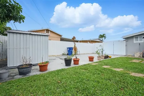 5450 NW 178th Terrace Miami Gardens FL 33055