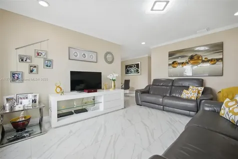 5450 NW 178th Terrace Miami Gardens FL 33055
