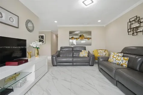 5450 NW 178th Terrace Miami Gardens FL 33055