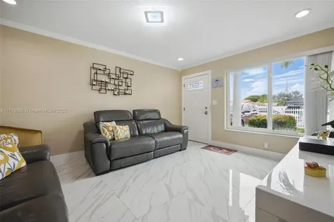 5450 NW 178th Terrace Miami Gardens FL 33055