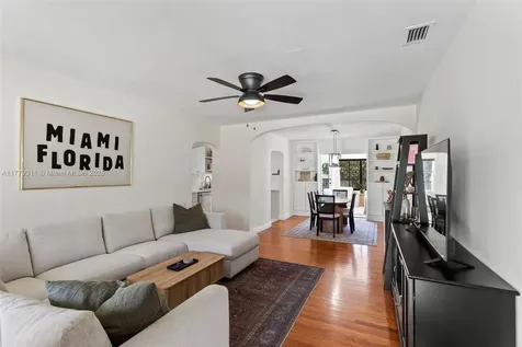 5912 SW 31st Street Miami FL 33155