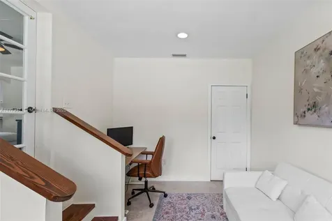 5912 SW 31st Street Miami FL 33155