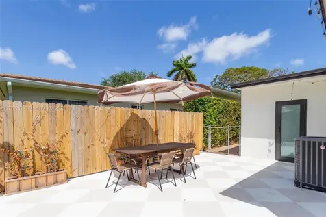 5912 SW 31st Street Miami FL 33155