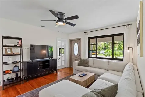 5912 SW 31st Street Miami FL 33155