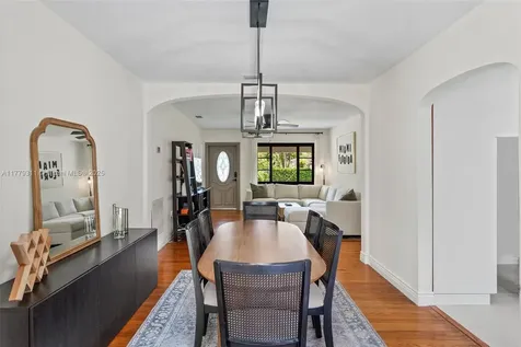 5912 SW 31st Street Miami FL 33155