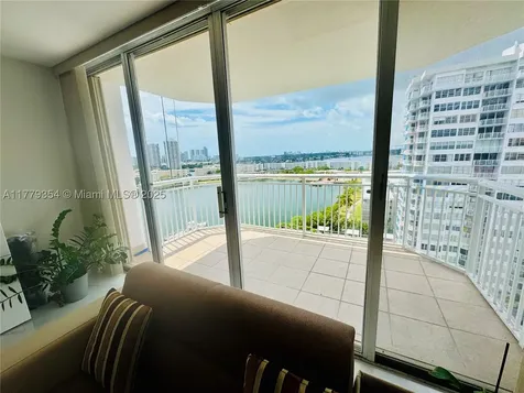 18071 Biscayne Boulevard Aventura FL 33160