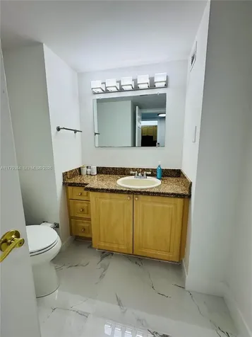 18071 Biscayne Boulevard Aventura FL 33160