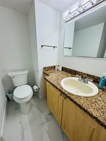 18071 Biscayne Boulevard Aventura FL 33160