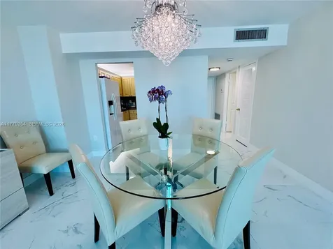 18071 Biscayne Boulevard Aventura FL 33160