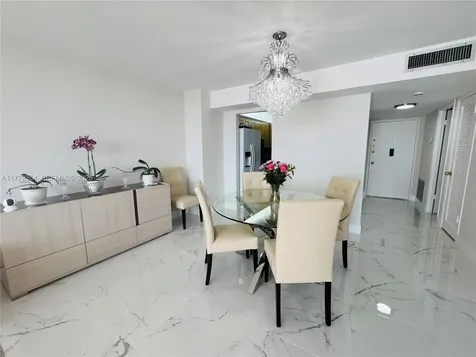 18071 Biscayne Boulevard Aventura FL 33160