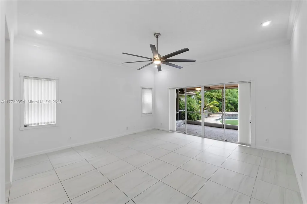 4622 NW 100th Terrace Coral Springs FL 33076