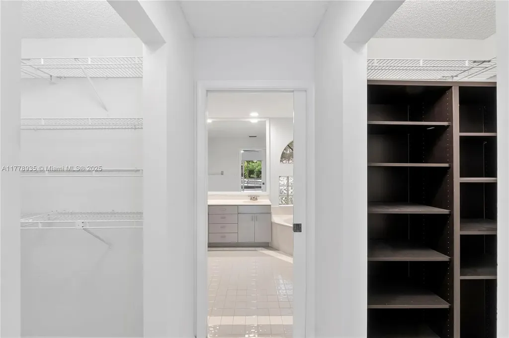 4622 NW 100th Terrace Coral Springs FL 33076