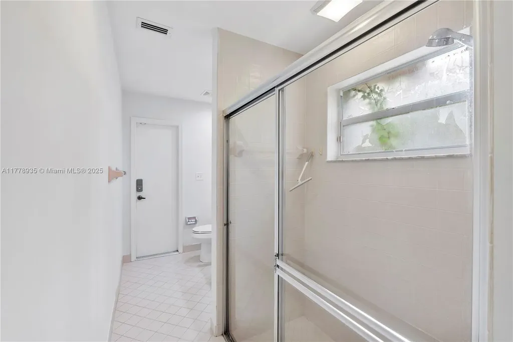 4622 NW 100th Terrace Coral Springs FL 33076