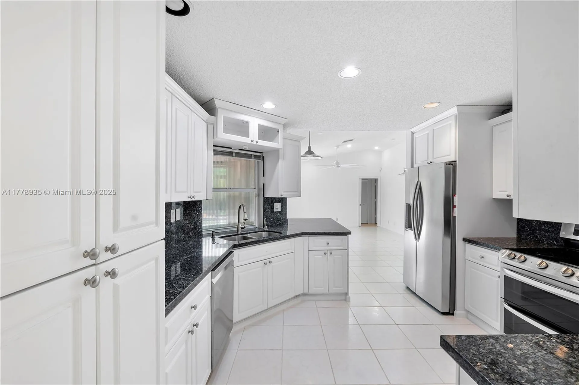 4622 NW 100th Terrace Coral Springs FL 33076