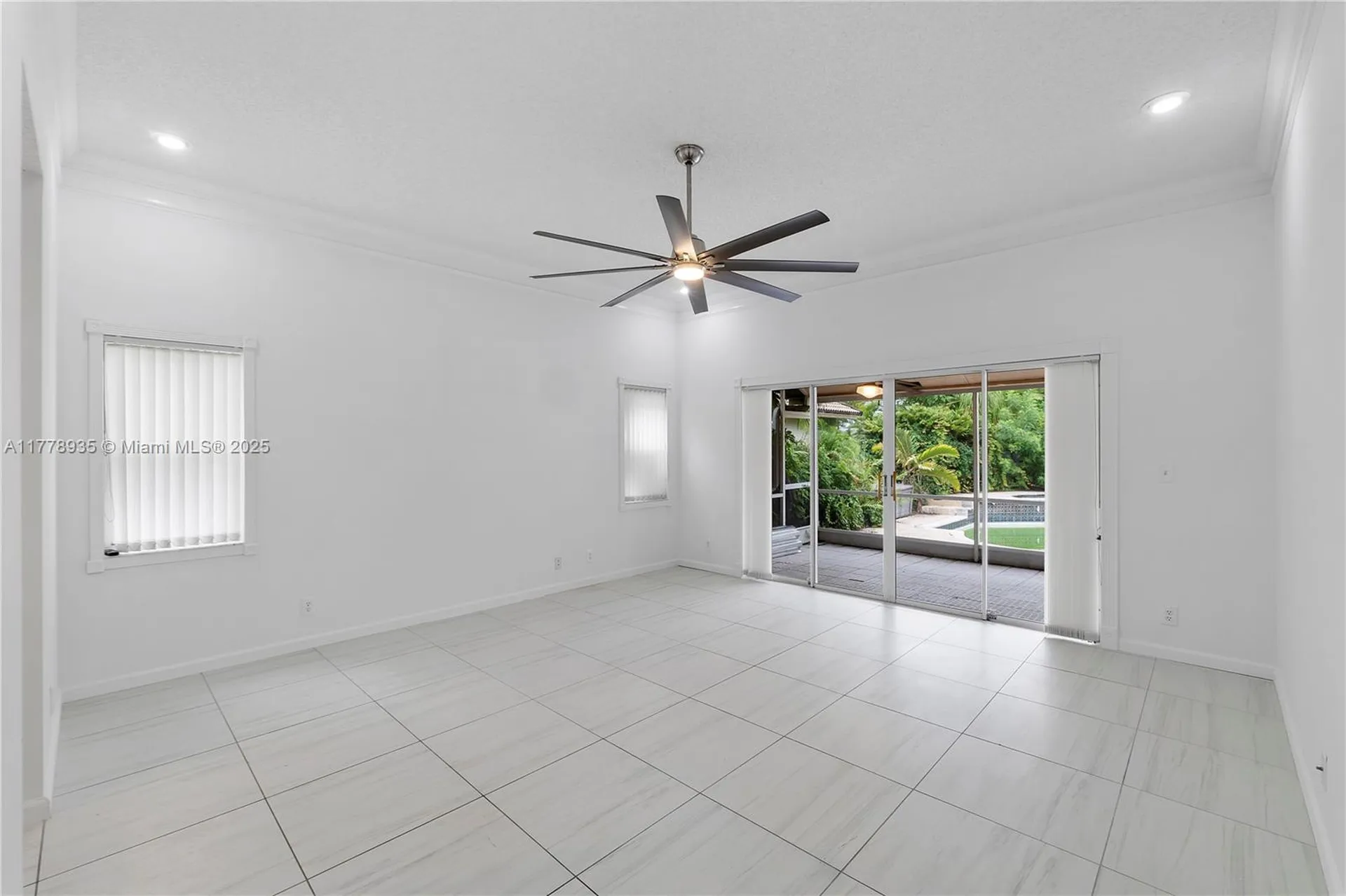 4622 NW 100th Terrace Coral Springs FL 33076