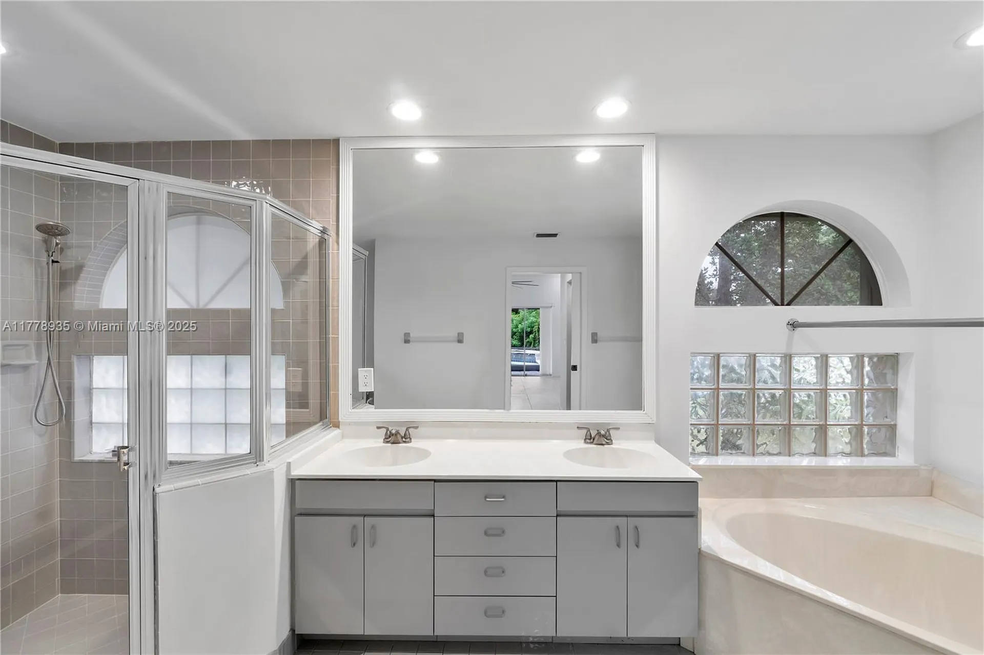 4622 NW 100th Terrace Coral Springs FL 33076