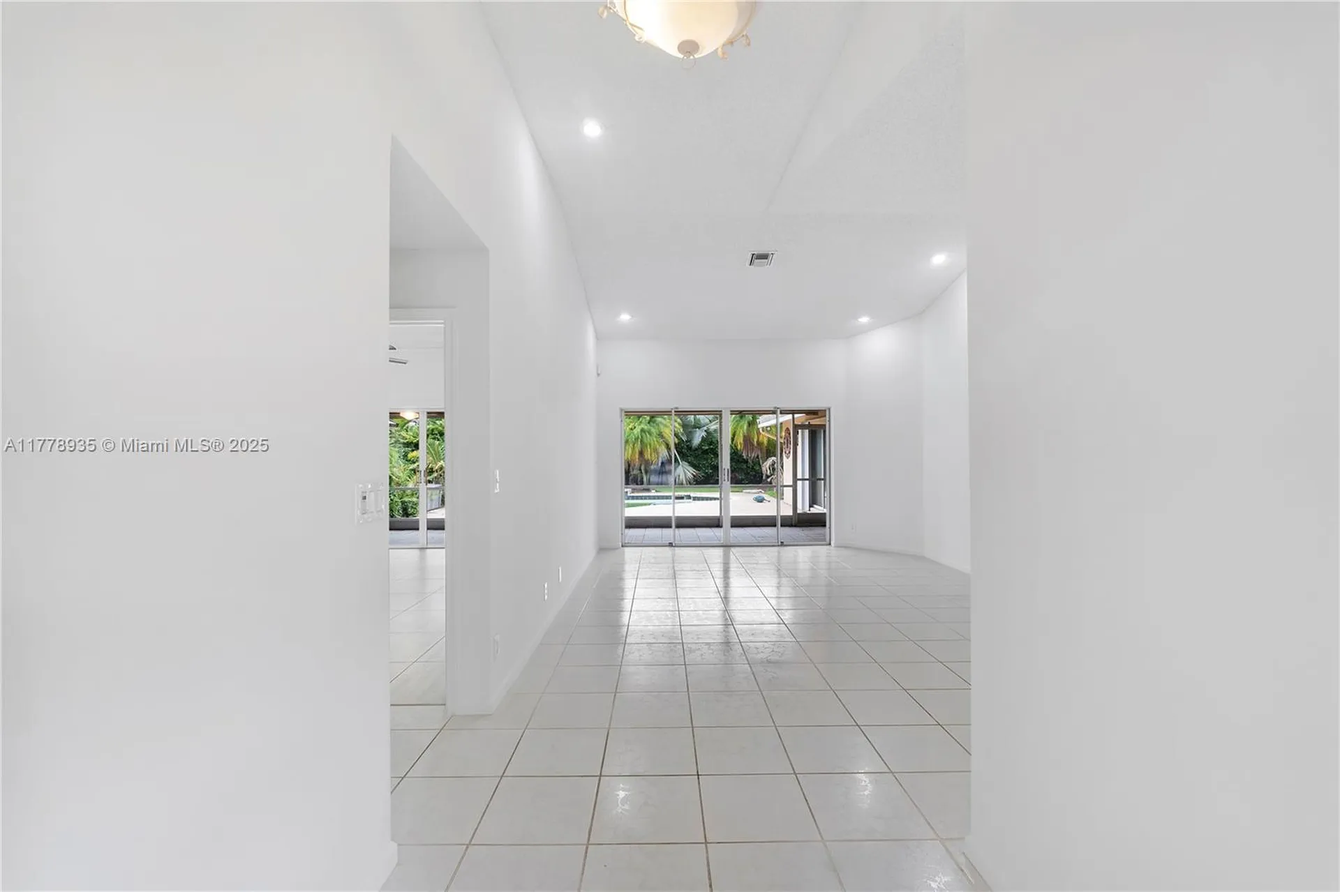 4622 NW 100th Terrace Coral Springs FL 33076