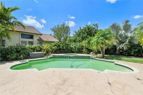4622 NW 100th Terrace Coral Springs FL 33076