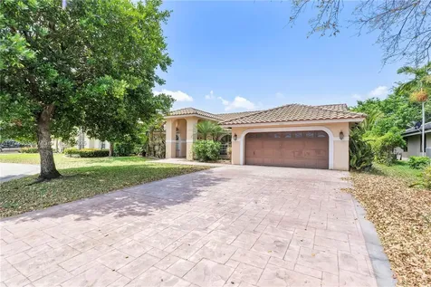4622 NW 100th Terrace Coral Springs FL 33076