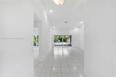 4622 NW 100th Terrace Coral Springs FL 33076