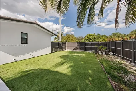 1700 NW 170th Terrace Miami Gardens FL 33056