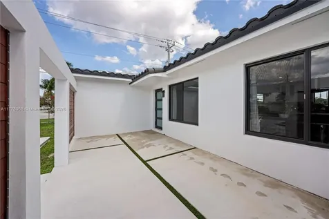 1700 NW 170th Terrace Miami Gardens FL 33056