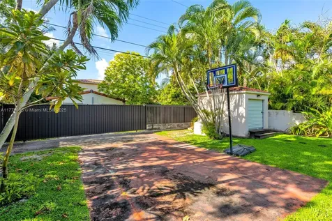1500 SW 18th Street Miami FL 33145