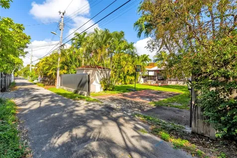 1500 SW 18th Street Miami FL 33145
