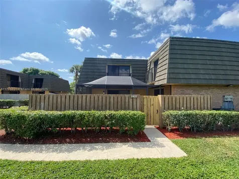 2427 24th Way West Palm Beach FL 33407