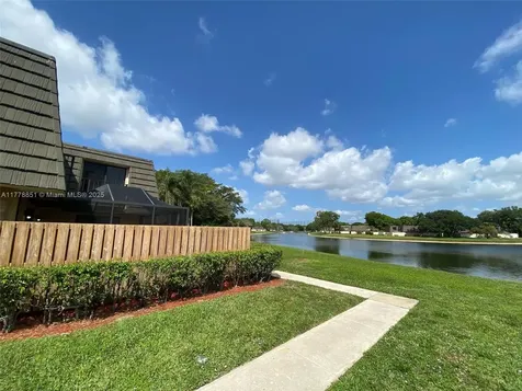 2427 24th Way West Palm Beach FL 33407