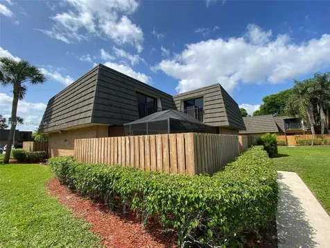 2427 24th Way West Palm Beach FL 33407