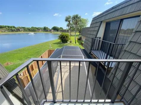 2427 24th Way West Palm Beach FL 33407