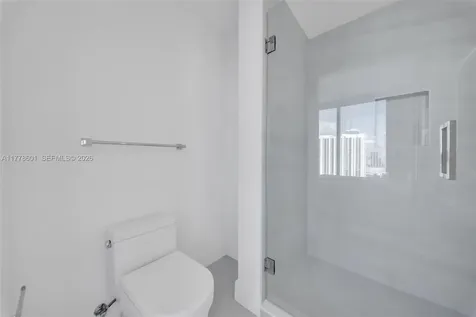 88 SW 7th Street Miami FL 33130