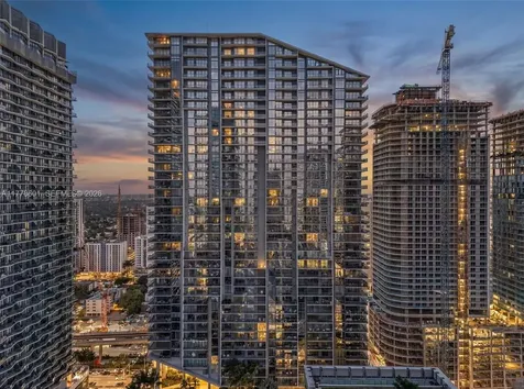 88 SW 7th Street Miami FL 33130