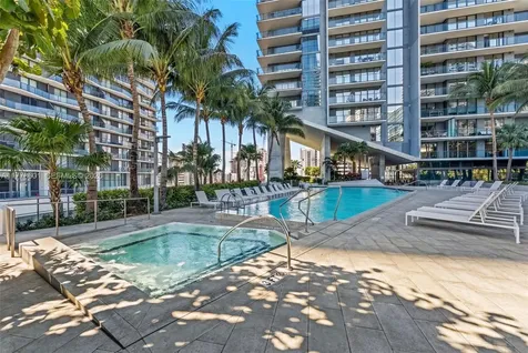 88 SW 7th Street Miami FL 33130