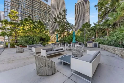 88 SW 7th Street Miami FL 33130