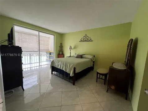 18555 NE 14th Avenue Miami FL 33179