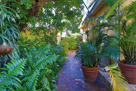 1456 SW 13th Street Miami FL 33145