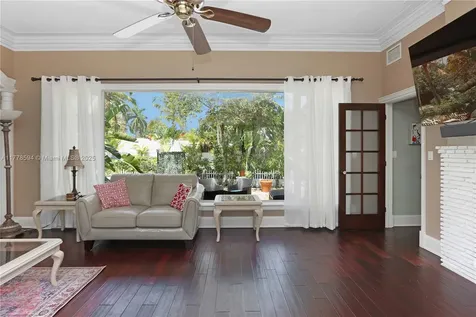 1036 Jefferson Street Hollywood FL 33019