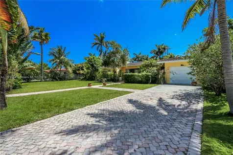 1036 Jefferson Street Hollywood FL 33019