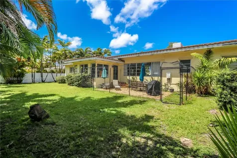 1036 Jefferson Street Hollywood FL 33019