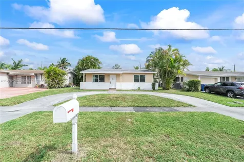 8391 NW 27th Place Sunrise FL 33322