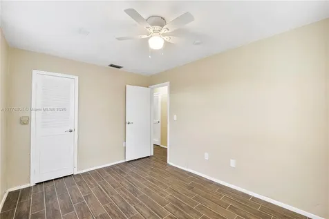 8391 NW 27th Place Sunrise FL 33322