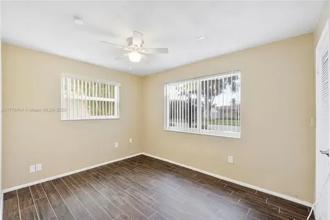 8391 NW 27th Place Sunrise FL 33322