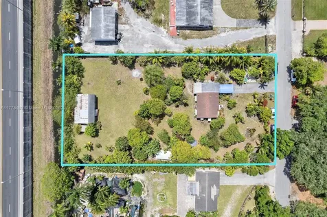 3950 SW 53rd Avenue Davie FL 33314