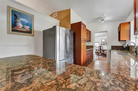 3950 SW 53rd Avenue Davie FL 33314