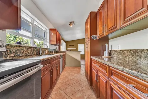 3950 SW 53rd Avenue Davie FL 33314