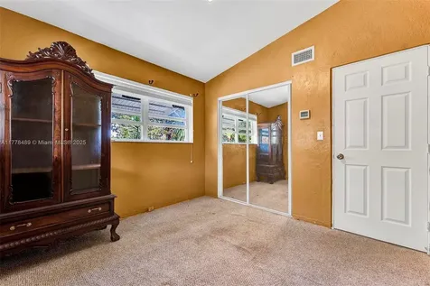3950 SW 53rd Avenue Davie FL 33314