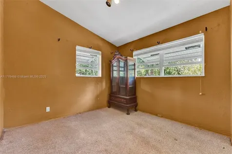 3950 SW 53rd Avenue Davie FL 33314