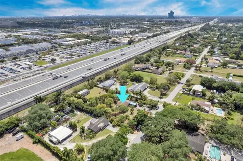 3950 SW 53rd Avenue Davie FL 33314